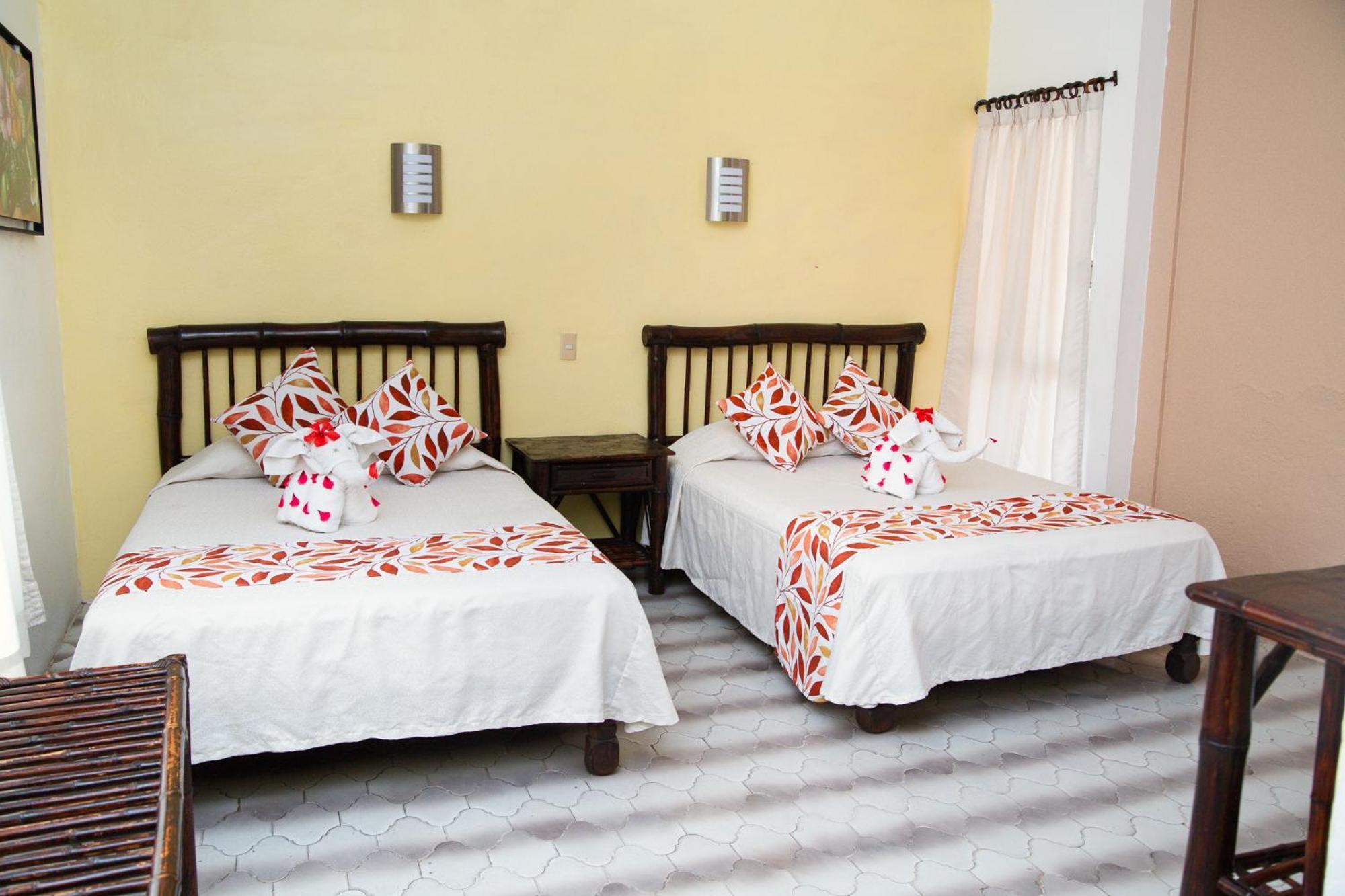 Hotel Zihua Caracol Zihuatanejo Kültér fotó