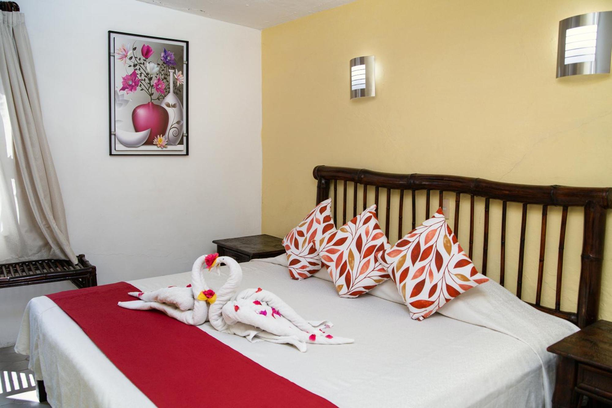 Hotel Zihua Caracol Zihuatanejo Kültér fotó