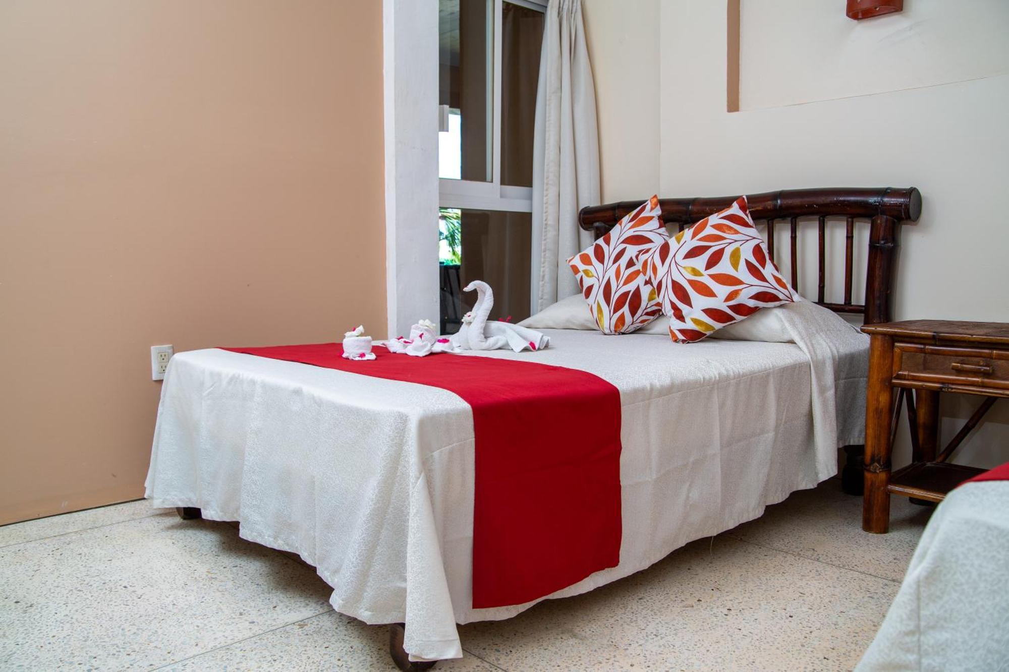 Hotel Zihua Caracol Zihuatanejo Kültér fotó